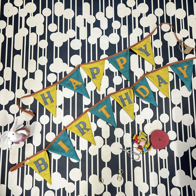 IRISH LINEN HAPPY BIRTHDAY SET