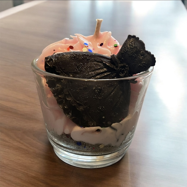 Bougie inspiration la petite robe noire