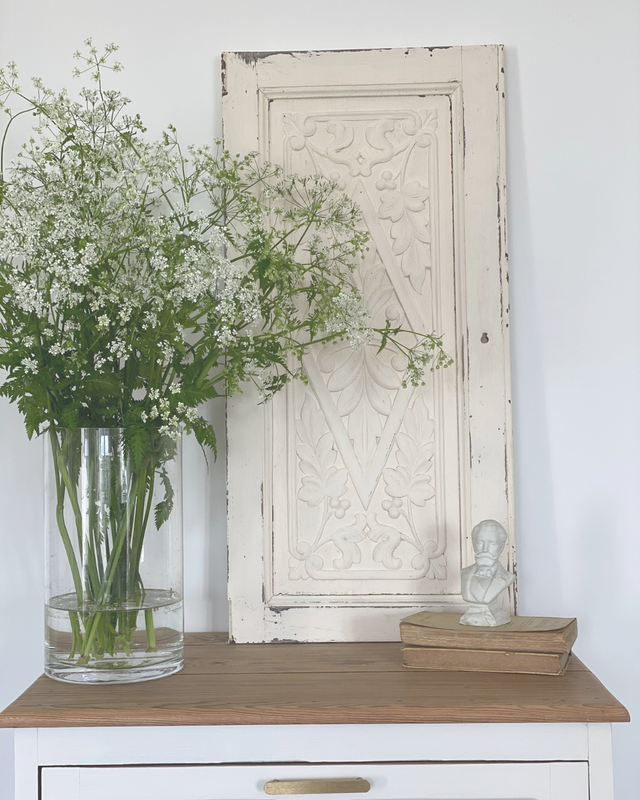 Porte en bois sculpté