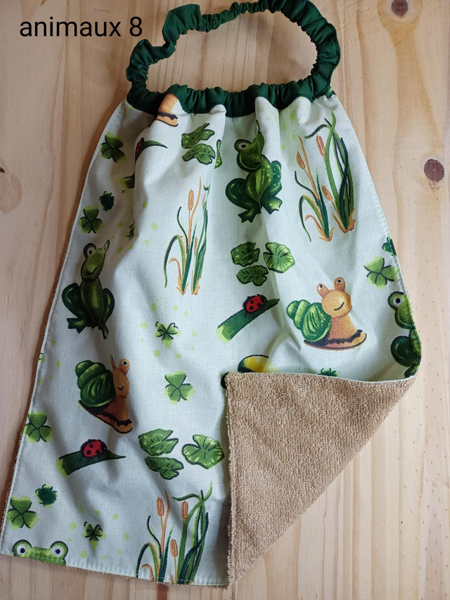 Serviette élastique enfant avec éponge "animaux" 