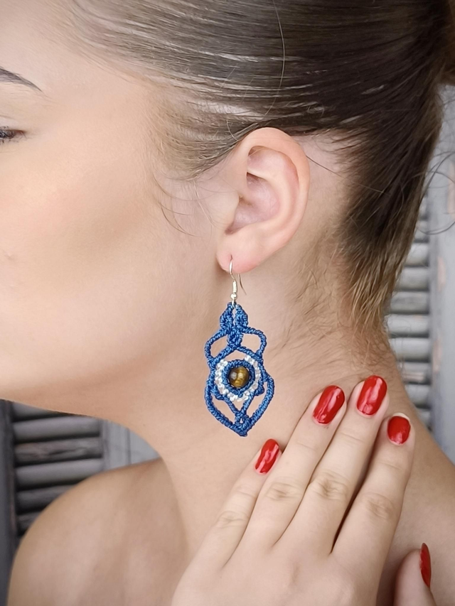 Boucles bleues et oeil de tigre