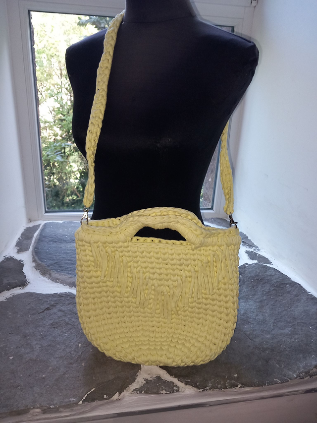 Sac à main jaune pale