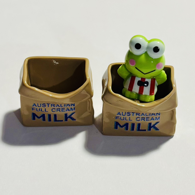 2 mini MILK boxes for crafting 3cm wide