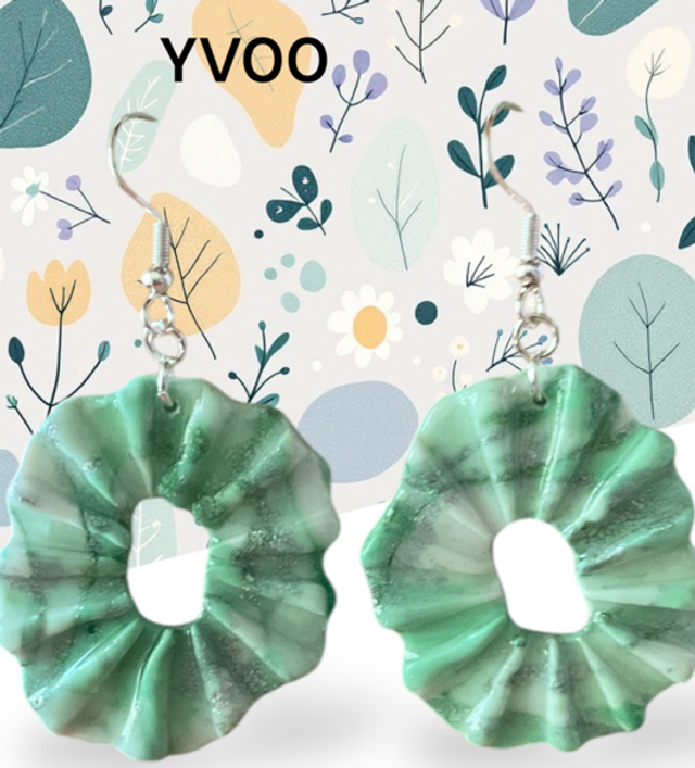 Collection  "YVETTE"  boucles d'oreilles pendantes en pâte polymère & résine UV
