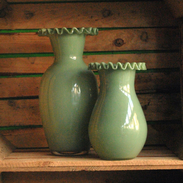 Frill Collar Glass Vase