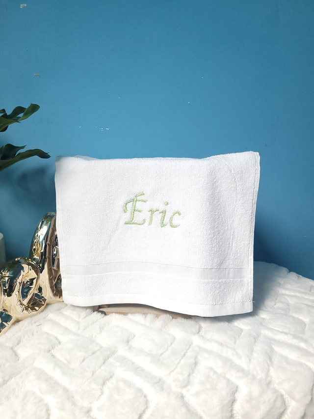 Serviette brodée Eric