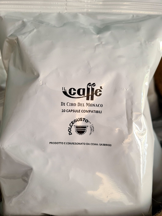 Confezione con 10 capsule compatibili " DOLCE GUSTO" miscela pregiata di " Il Caffè di di Ciro del Monaco"