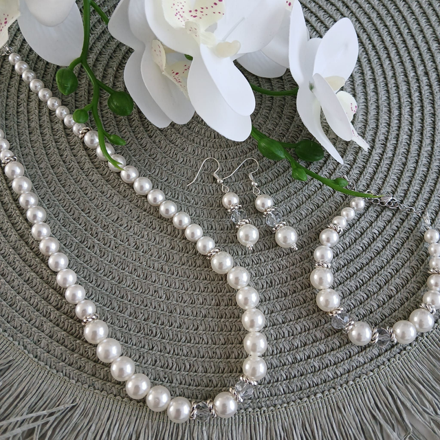 Dames set met witte Schelpparel (10.008)