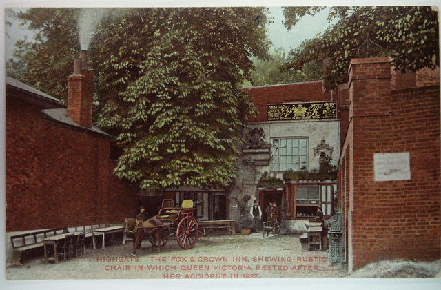 Highgate The Fox and Crown, London Posted 1905 Charles Martin Postcard - Our Ref A268