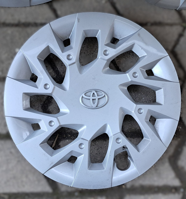 ENJOLIVEUR TOYOTA AYGO MK2 15" OCCASION