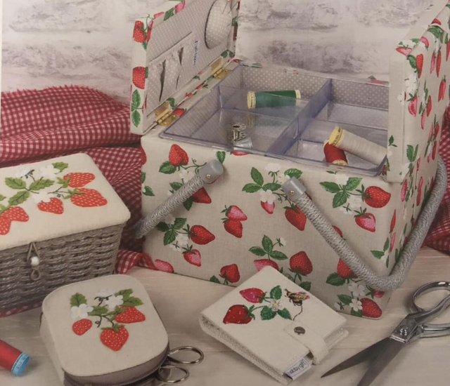 Strawberry Greenhouse Large Gift Bundle