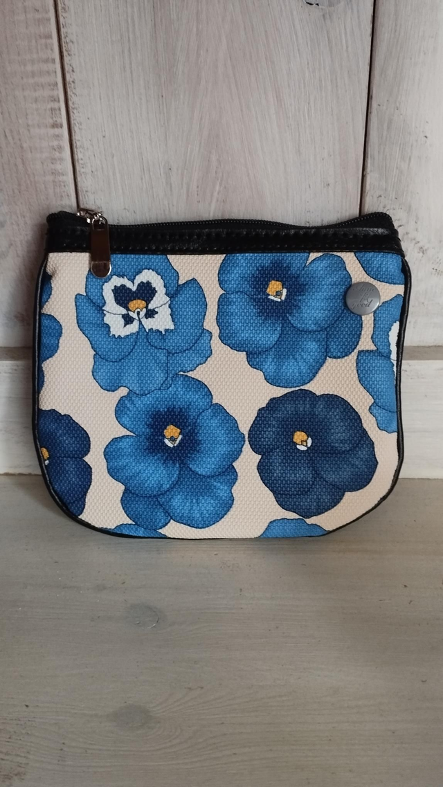 Pochette, porte monnaie fait-main 