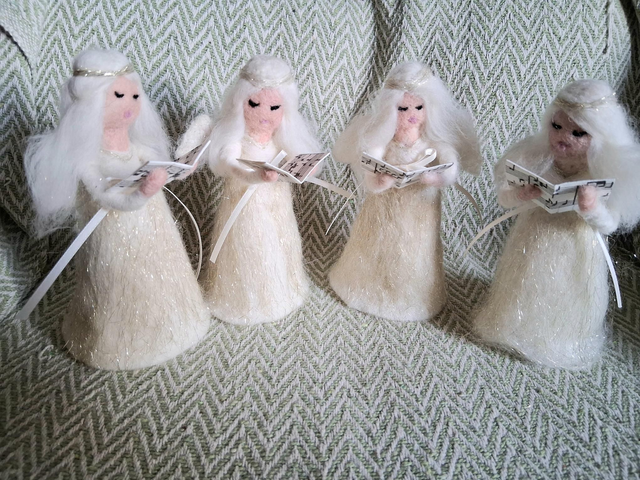 Needle felt Angels 