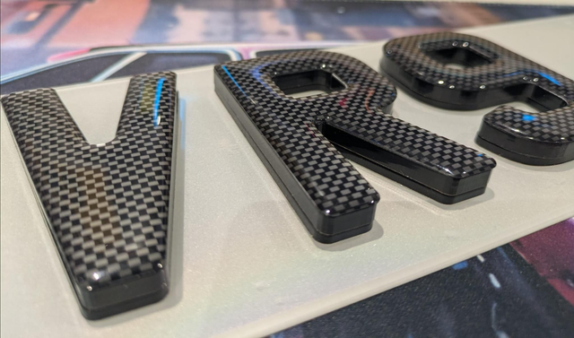 8mm Black 4D with Carbon Gel 