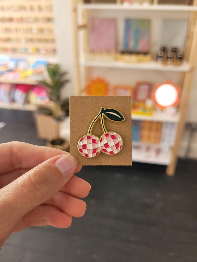 Disco cherries enamel pin badge - HE-131