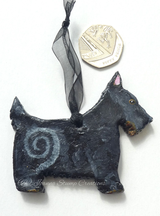 Wonderful "Animal Inspirations" Hanging Gift, "Scottie Dog". With an inspirational motto on the reverse.