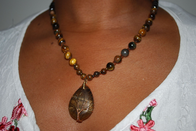 Collier en hématite et œil de tigre