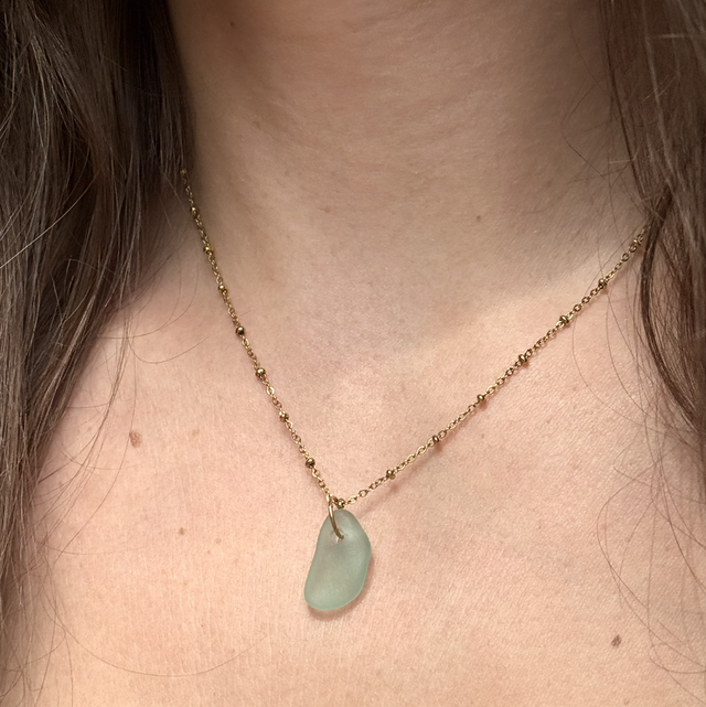 Collier Trésor marin doré blanc