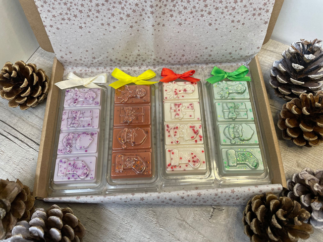 Christmas Clamshell Mystery Selection Box