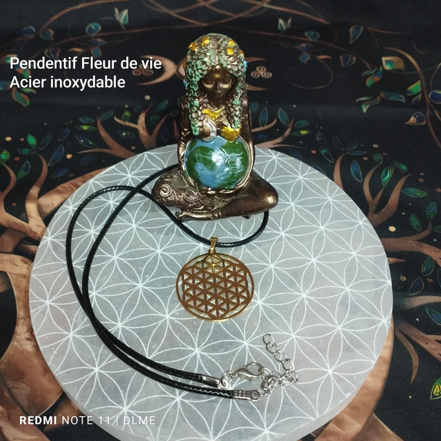 Pendentif Fleur de vie