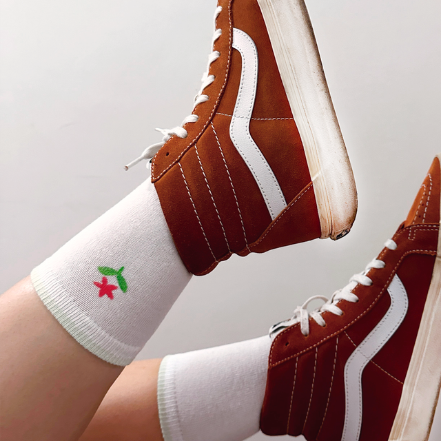 Chaussettes fleur rouge bord vert pastel