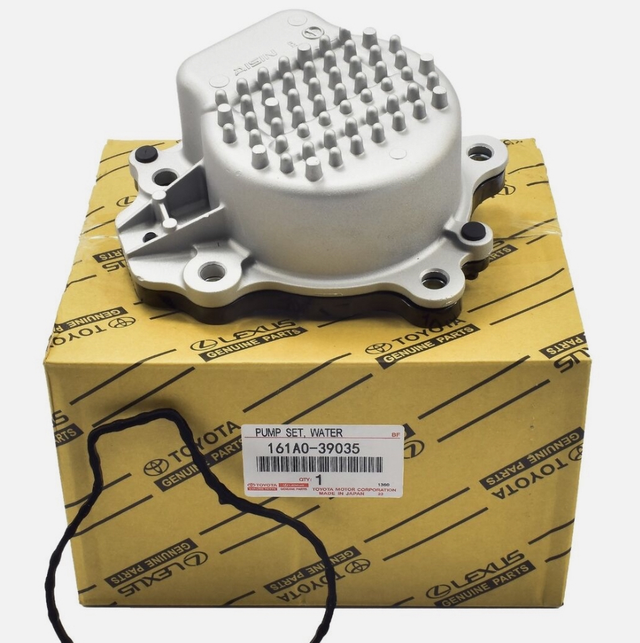 Pompe à eau TOYOTA COROLLA XII E21 1.8 HYBRID 2ZR/CH-R/Prius IV OE
