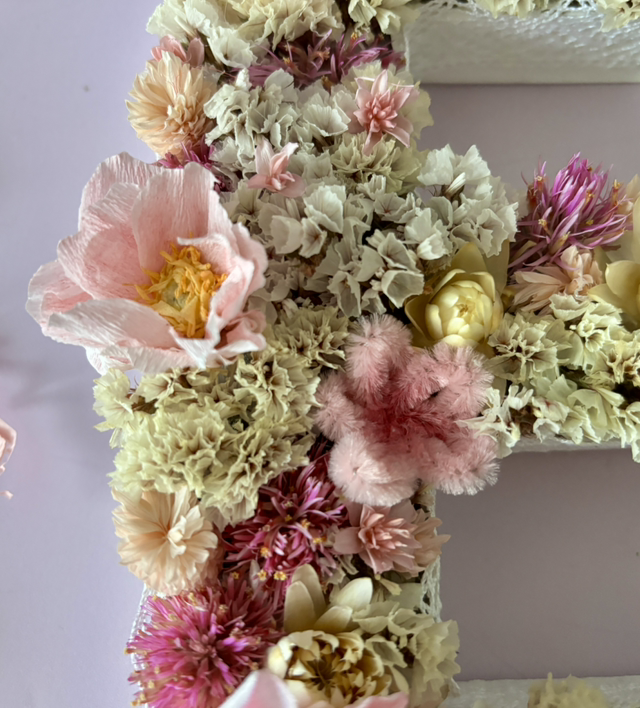 Lettre en carton fleurie Rose - Grand format