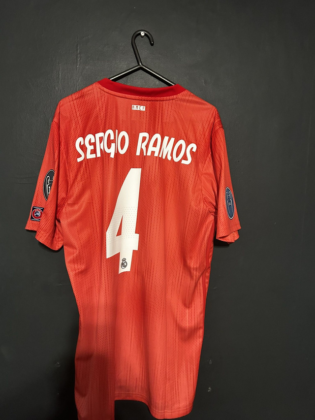 (M) Real Madrid 2018-19 Third (BNWT) / SERGIO RAMOS 4