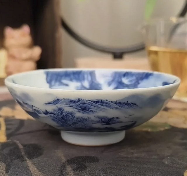 Landscape pattern master tea bowl【青花山水主人杯】