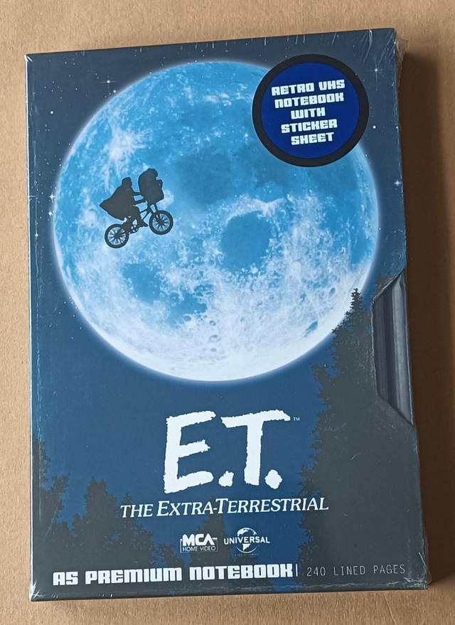 E.T - The Extraterrestrial A5 Premium Lined Notebook 