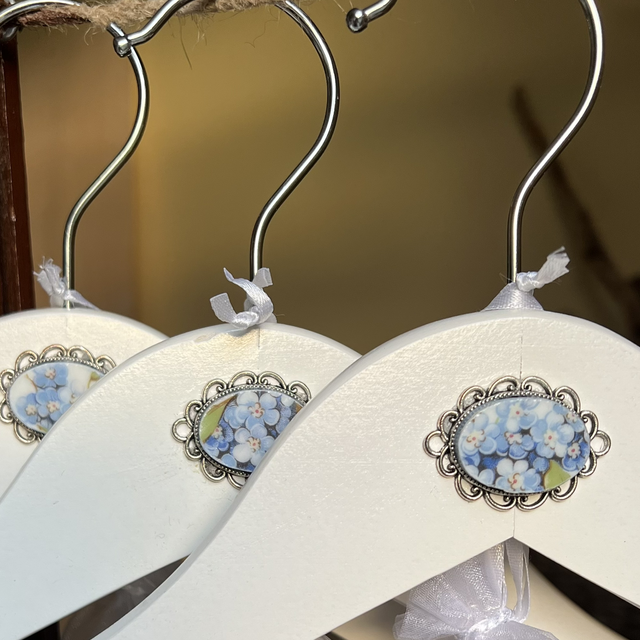 3 cintres customisés