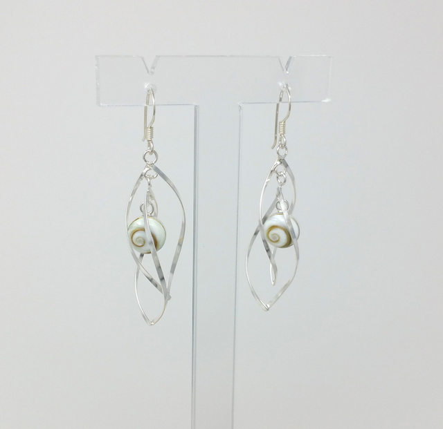 BOUCLES D&#039;OREILLES OEIL DE STE LUCIE 1 ROND 8MM 2 SPIRALES BOS064