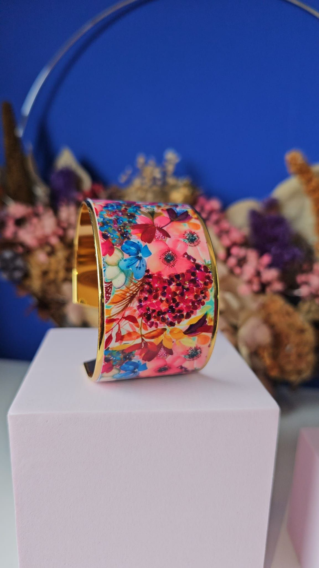 Manchette grande fleurie fushia