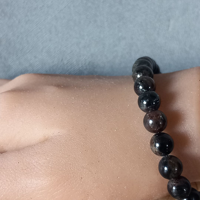 Bracelet ajustable en Hypersthène