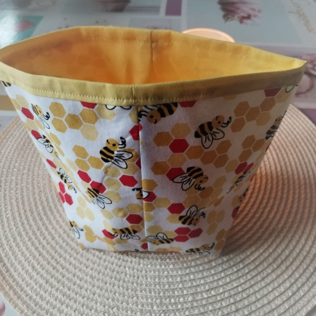 Panière Tissu jaune avec des abeilles