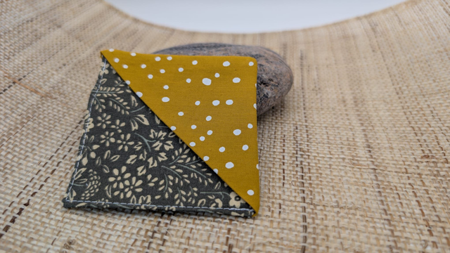 Marque-page "coin" - Moutarde à pois /kaki fleuri