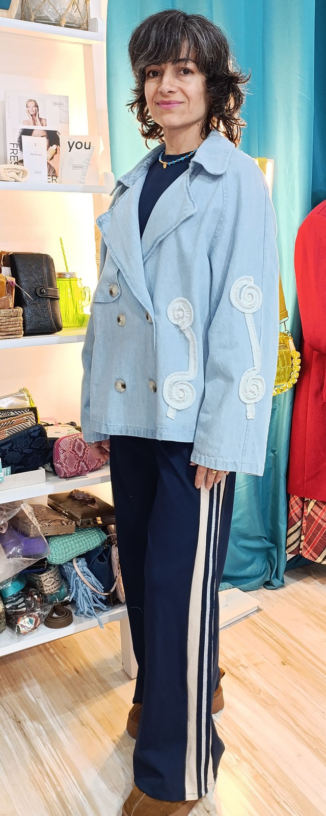 Trench Denim con apliques