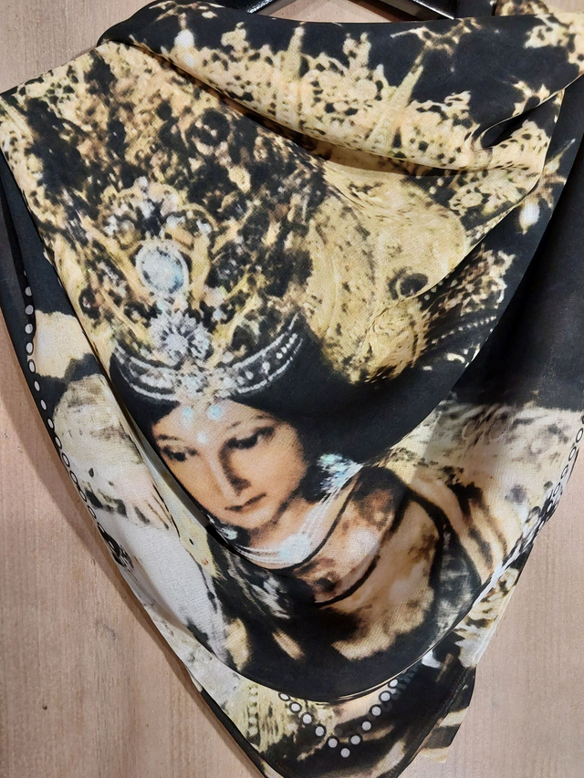 Valencia Vierge. Carré