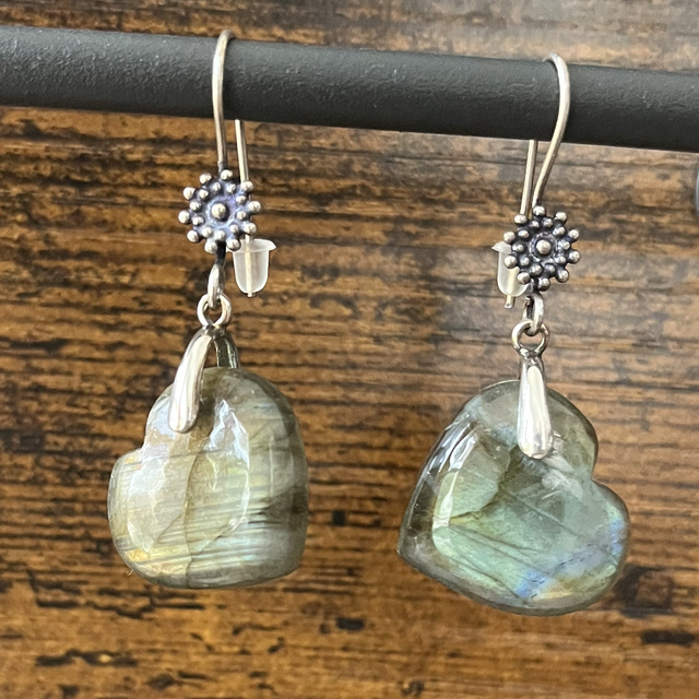 Boucles d’oreilles en argent et Labradorite