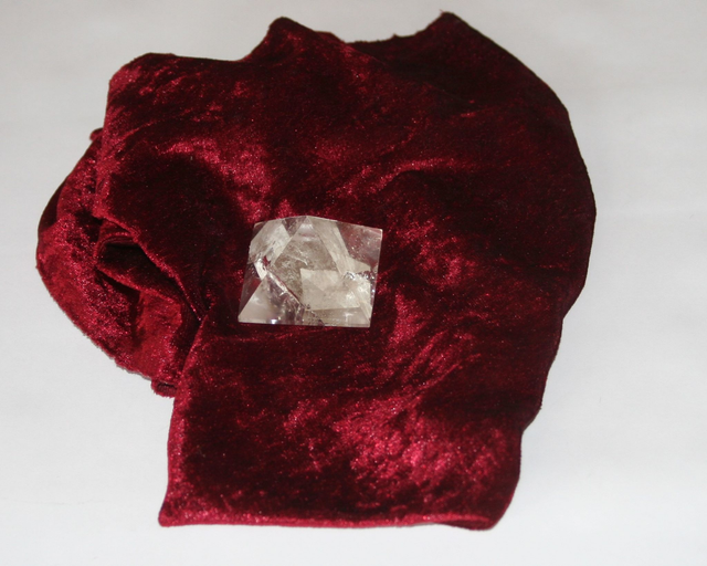 Bergkristall Pyramide Edelstein