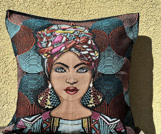Fourre de coussin femme à foulard 