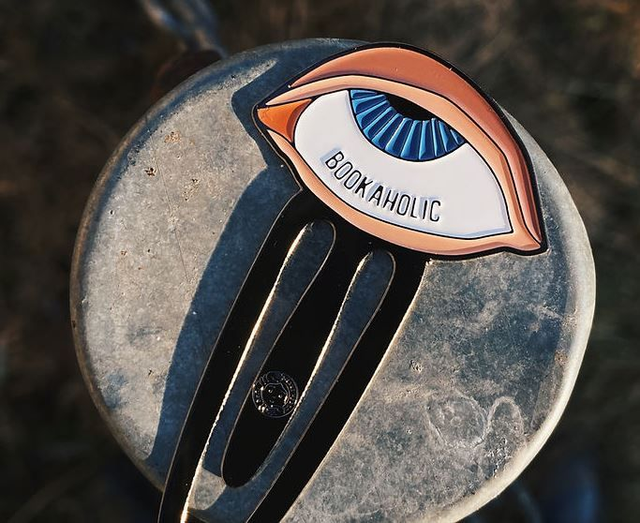 eye bookmark