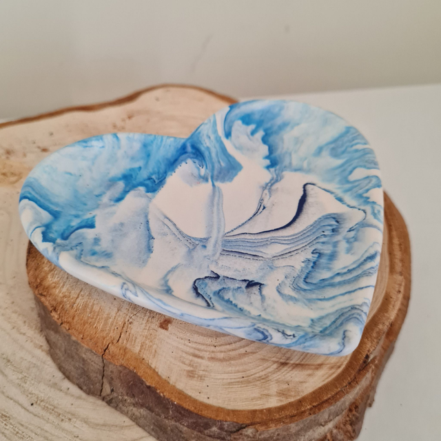 Pousa jóias coração