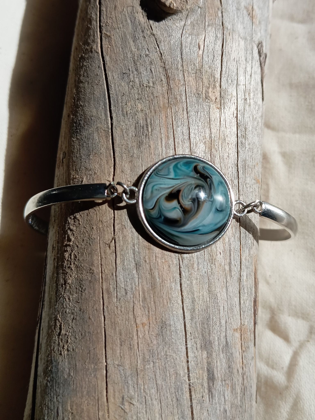 Bracelet résine bleu blanc et marron