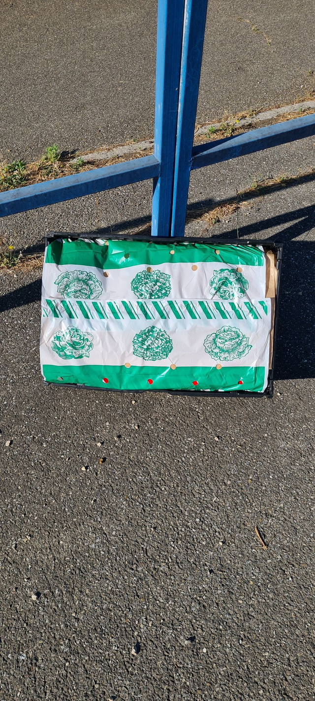 Garnitures pehd blanc impression 3 salades vert pour caisses 60x40 dimension 58x125cm boites de 500