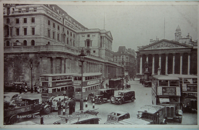Bank of England &amp; Royal Exchange, London, Valentine&#039;s Series Silveresque postcard Our Ref: A244