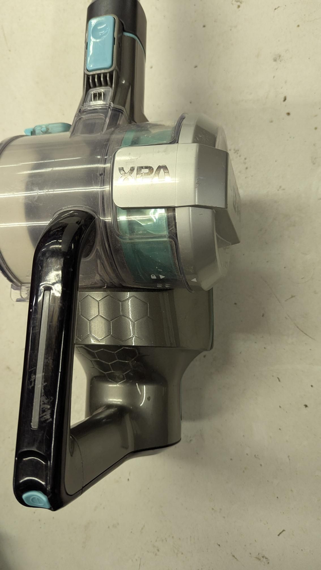 VAX blade pro 32V cordless vacuum 