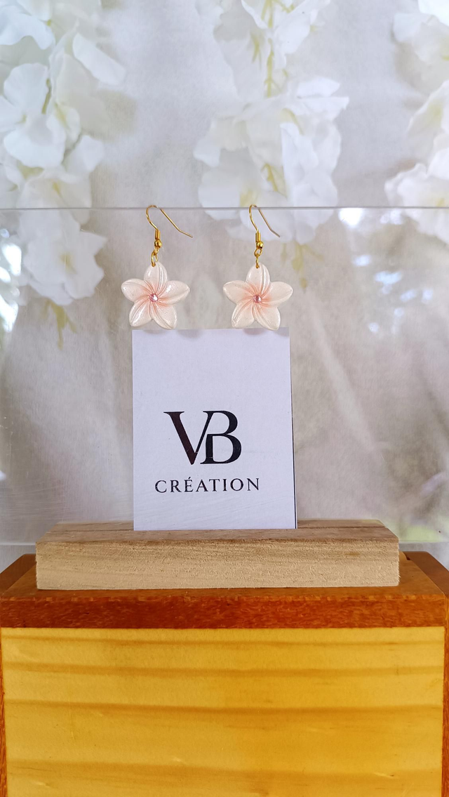 Fleurs de tiaré nacrées centre rose