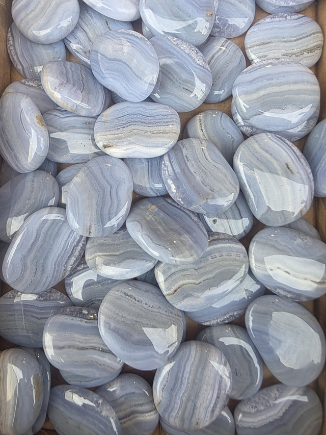 Blue lace agate palmstone