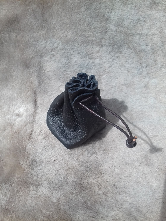 Bourse en cuir à fond plat pour monnaie ou jeux 